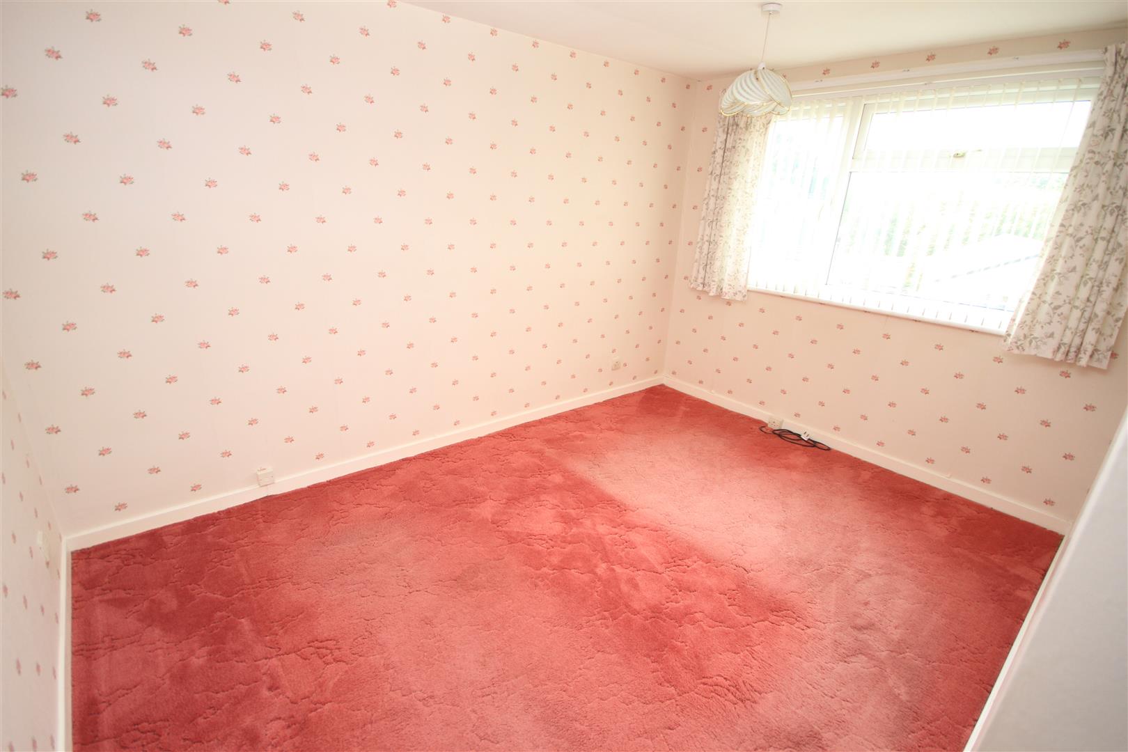 Sunningdale, Fairweather Green BD8 Sugdens Estate Agent